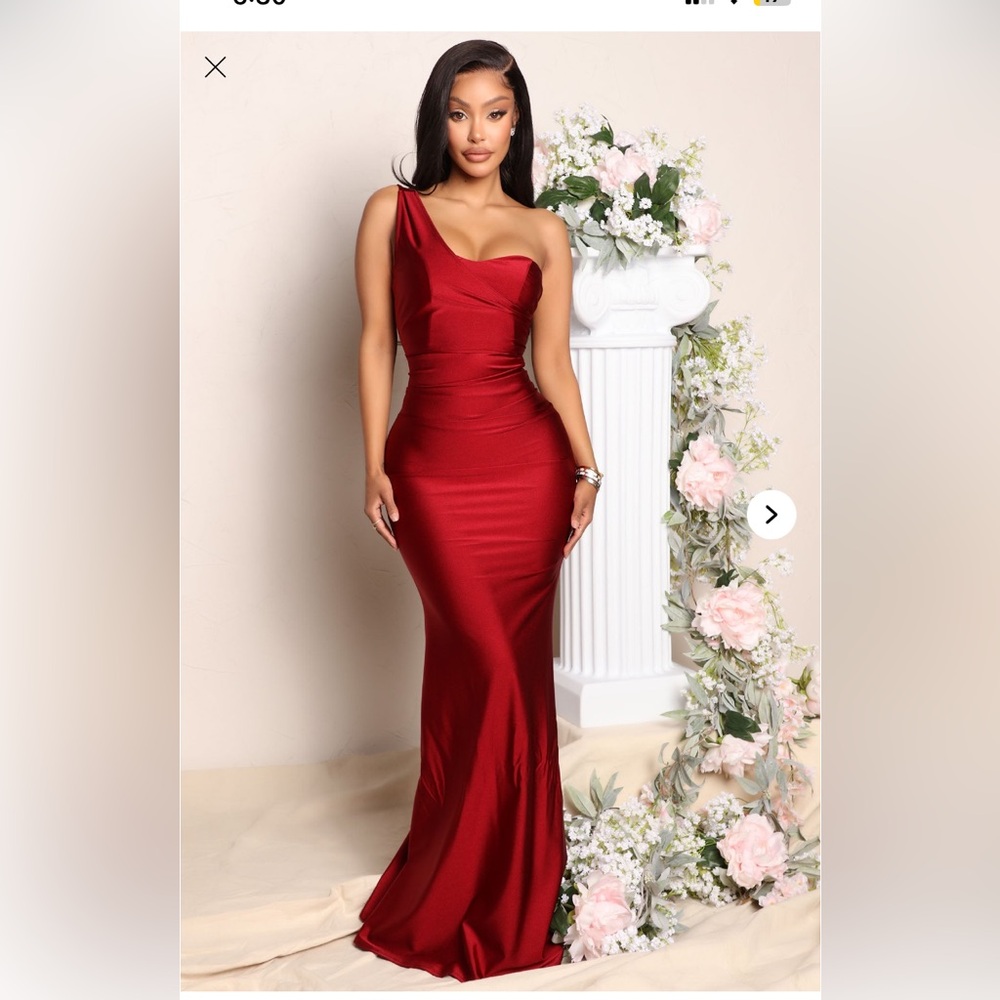 Elegant Red Evening Gown